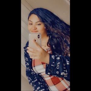 Meet your Posher, Karina